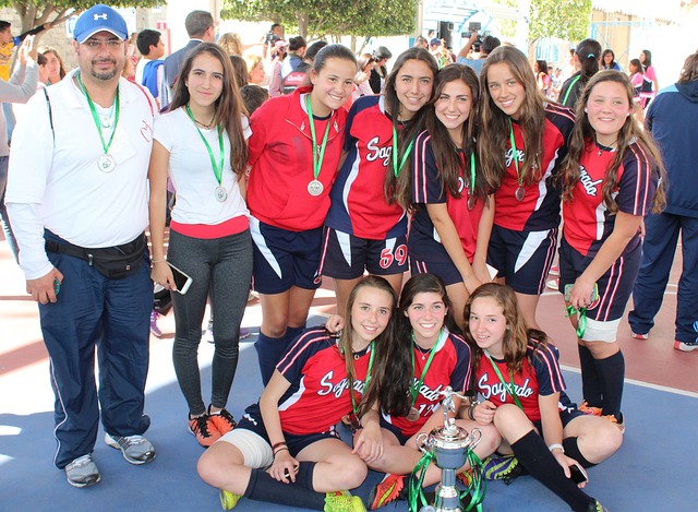 透過多元策 透過多元策