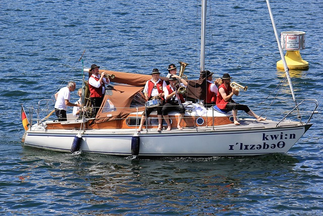 悬念和意外 悬念和意外